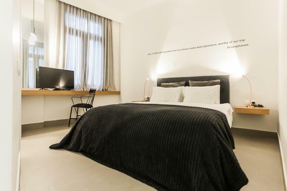 Monastiraki Suites By Livin Urbban Athen Eksteriør bilde
